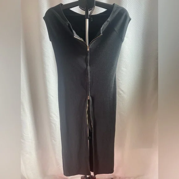 Elegant Black Women's Dress - Picture 2 of 10